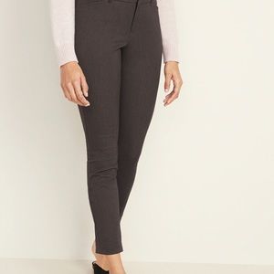 Black mid-rise chinos